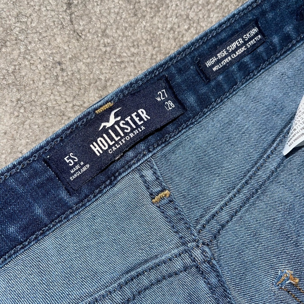 Hollister Dark Wash High Rise Super Skinny Jeans - Picture 3 of 4